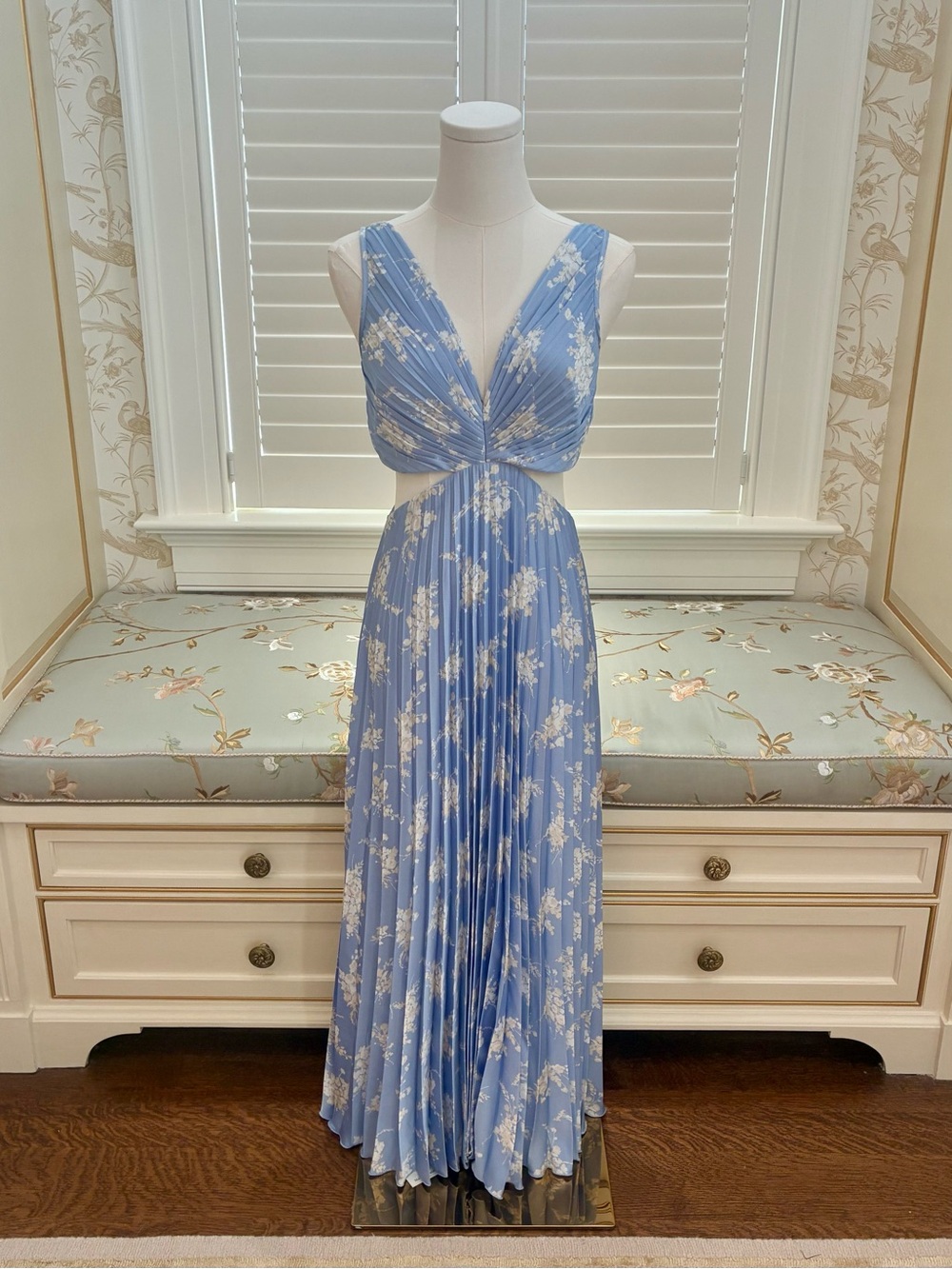 NWT Abercrombie & Fitch Light Blue Floral Pleated Maxi Dress, Adjustable Straps